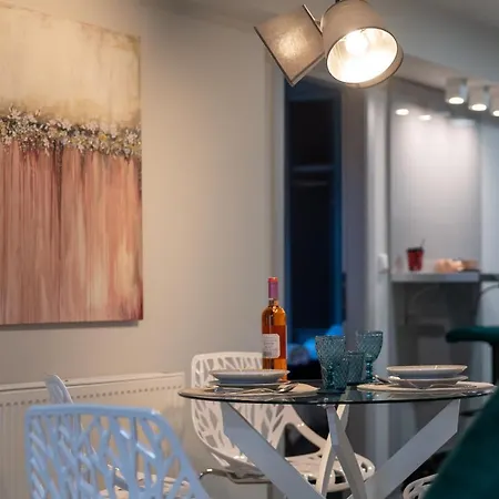 Family Luxury Appartamento Tríkala